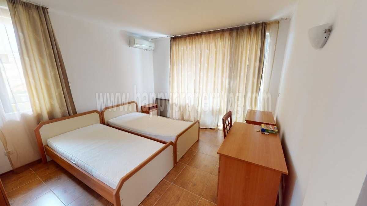 Продава се Тристаен апартамент в с. Кошарица, Област Бургас - 130 кв.м за 993 €/кв.м - Снимка #11