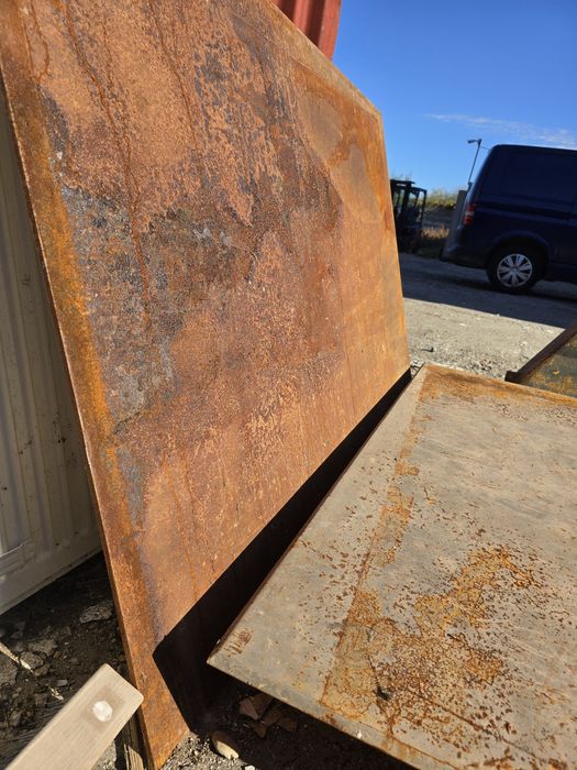 Plăci oțel 15 mm – 137×100 cm, >100 kg/buc, ideale acoperire șanț