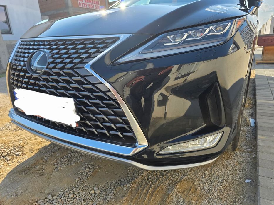 Lexus Seria RX Stare perfectă,ca nouă,impecabila,2 rânduri cauciucuri noi,iarnă-vară.