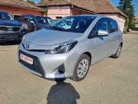 Toyota Yaris Toyota Yaris 1.5 benzina și hibrid an 2013 cutie de viteze automata