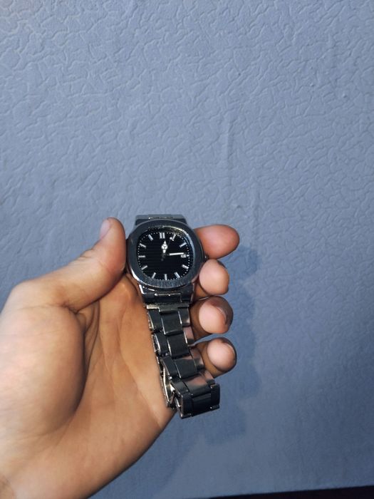 Стильные мужские наручные часы