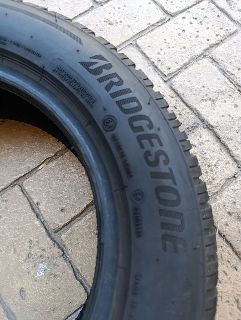 Зимни гуми Bridgestone 175/65/14 dot 2022