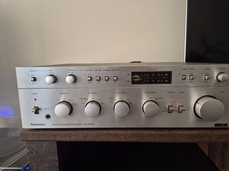 Amplificator vintage Technics SU 8088