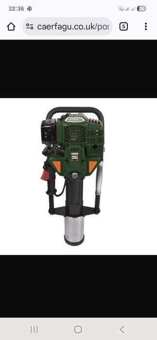 Masina de batut stalpi