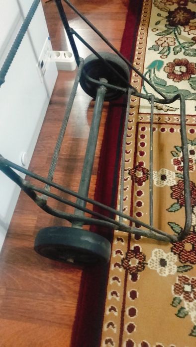 Продам тачку поднимает запросто 150 кг колеса потшивник