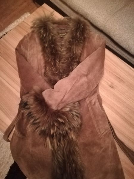 TOMAHAWK палто, манто, тренч- естествена кожа и естествен косъм