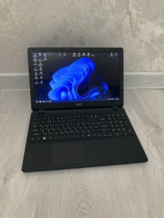 Ноутбук Acer Core i5-4GEN 2.3Гц HDD1TB ОЗУ4GB 319