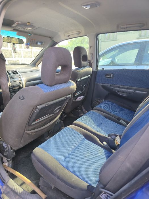 Продавам Mazda Premacy 1.8 бензин