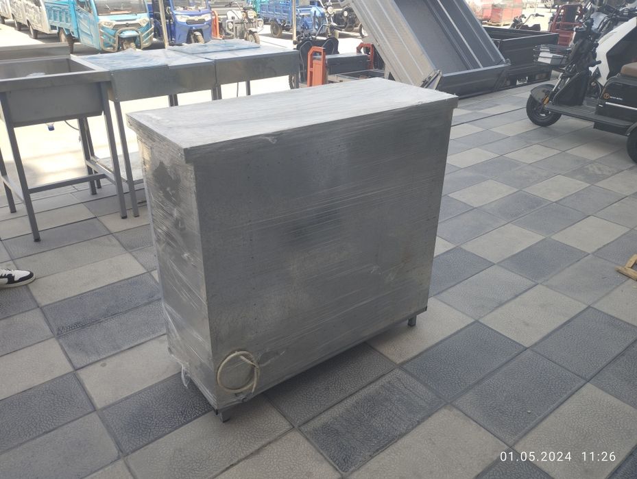 Girl aparat pemak bilan birga bir ishlangan