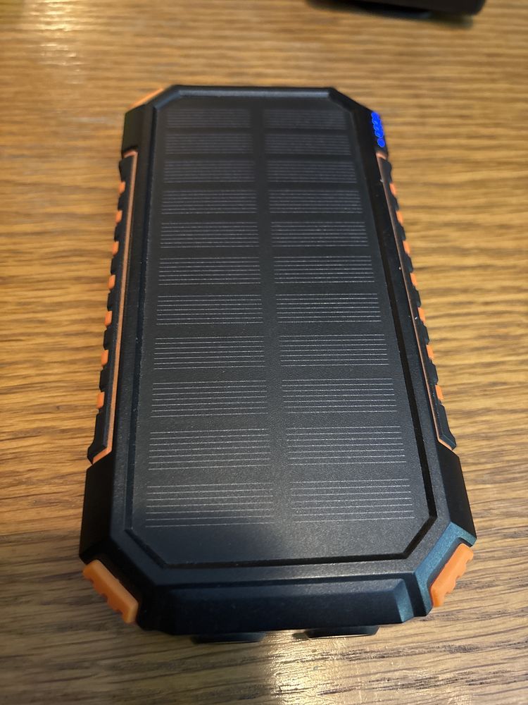Power bank / solar