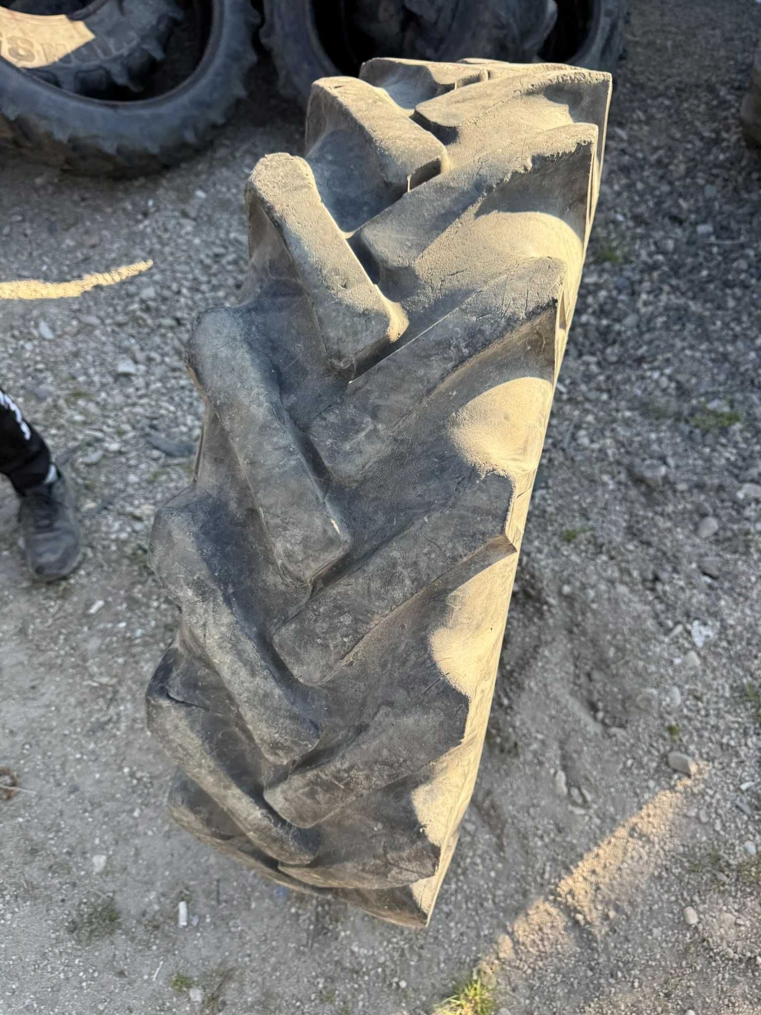 Cauciuc 11.2 R24 Semperit