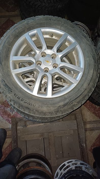 Резина с дисками на шевроле