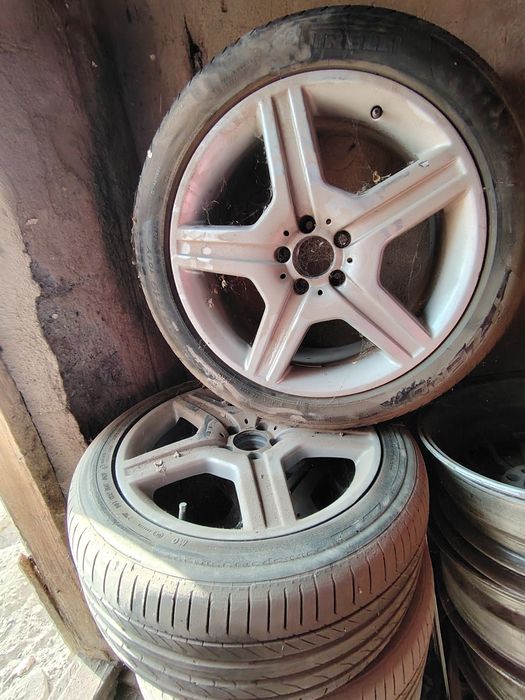 Продам комплект дисков с резинами