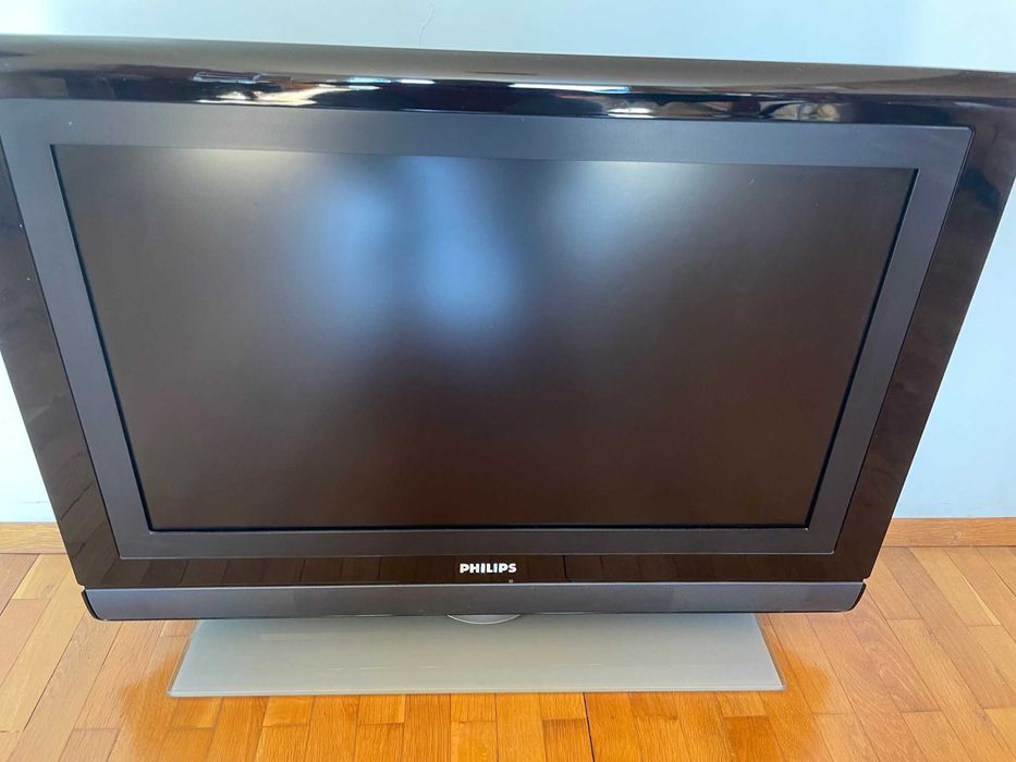 Телевизор Филипс 32 инча