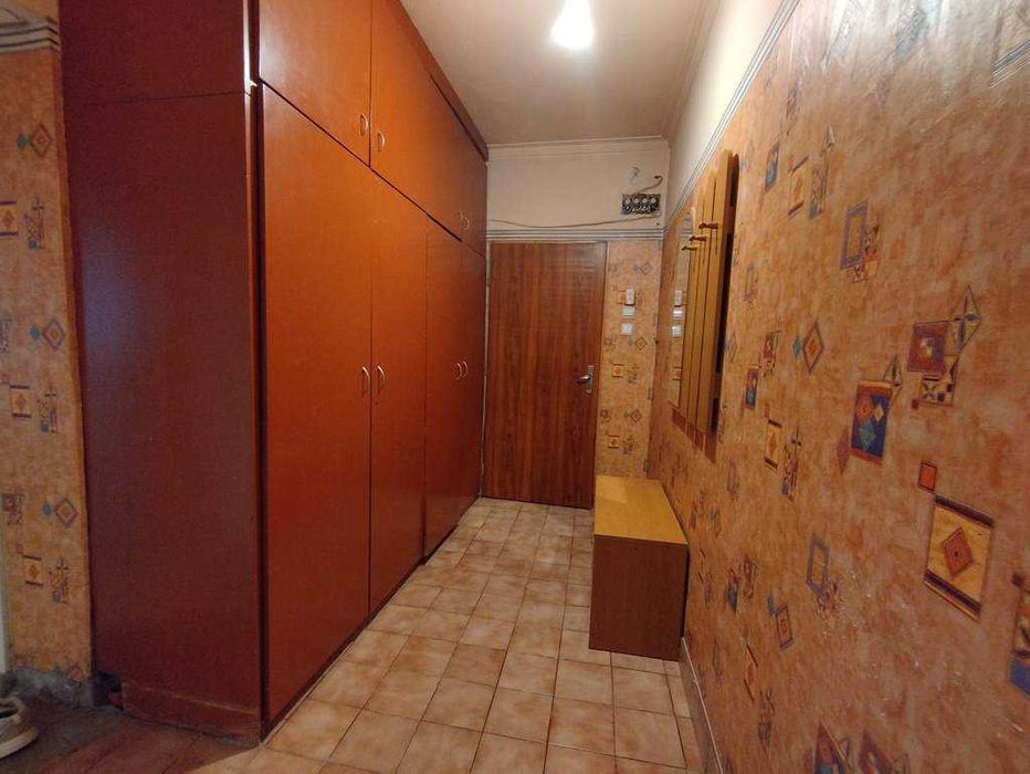 продавам 3-стаен в жк Надежда-3