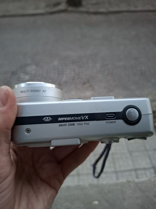 Компактен дигитален фотоапарат Sony Cybershot P52
