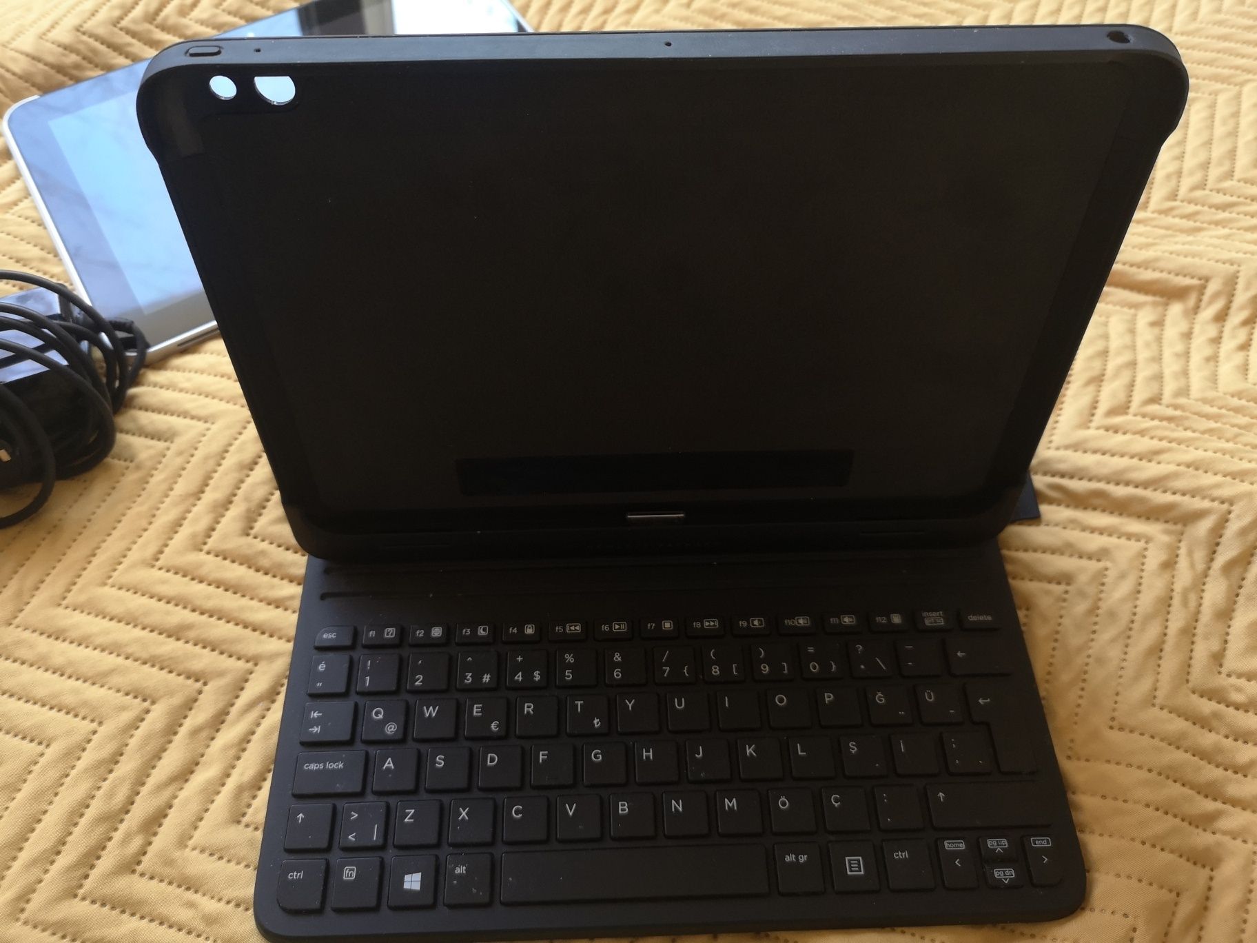Tabletă HP ElitePad 1000 G2 (Windows 10)