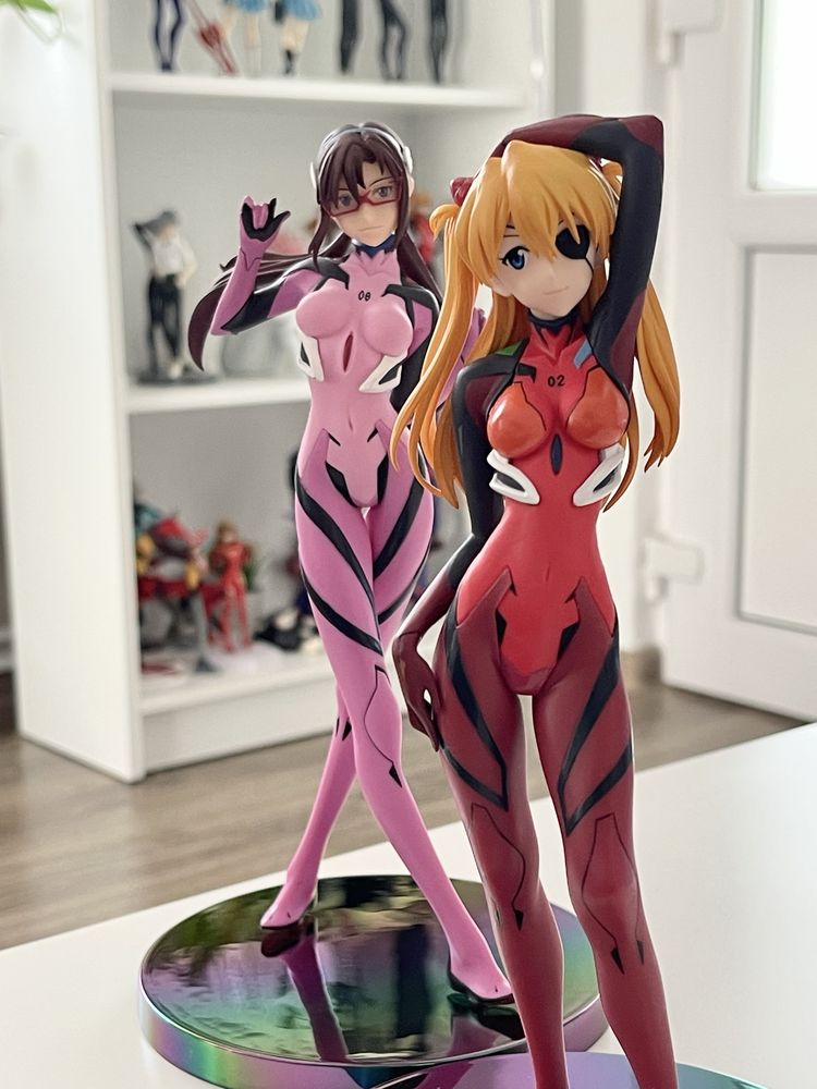 Set 2 figurine Evangelion,Mari Makinami si Asuka by Sega