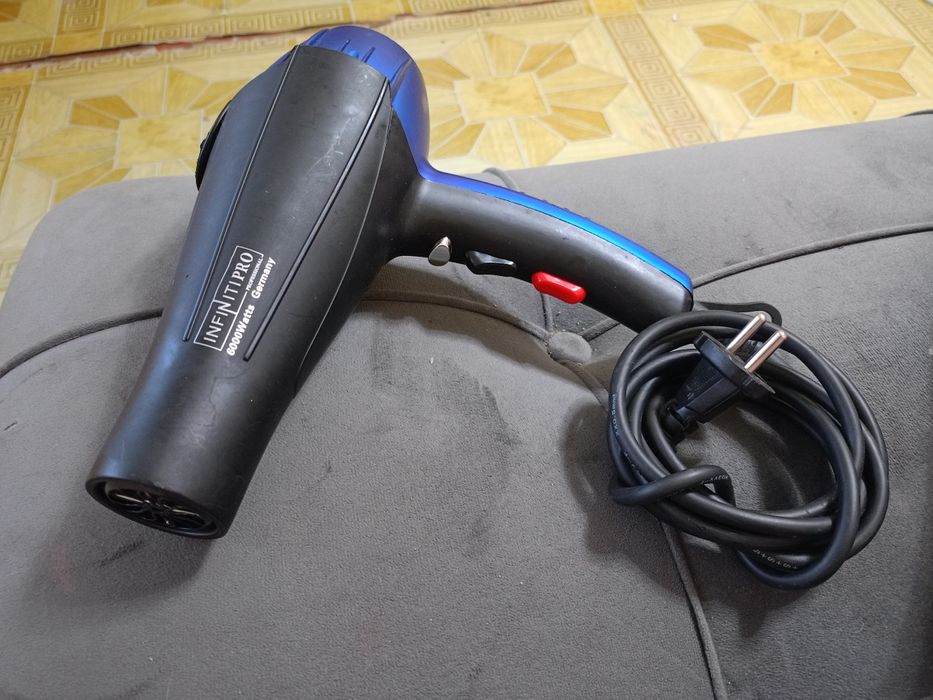 Фен, новый. Пользовалась месяц