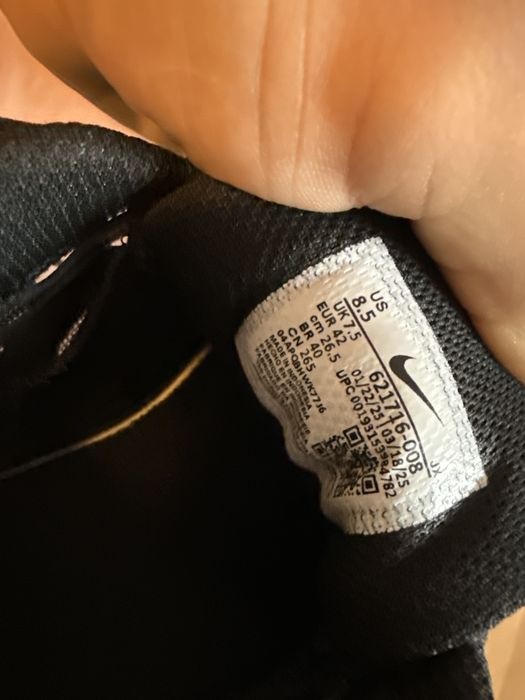 Vând adidasii originali in stare perfecta