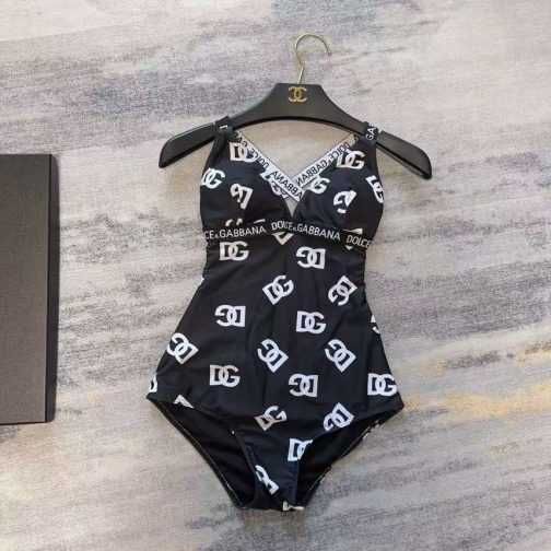 Costume de baie pentru femei de Chanel