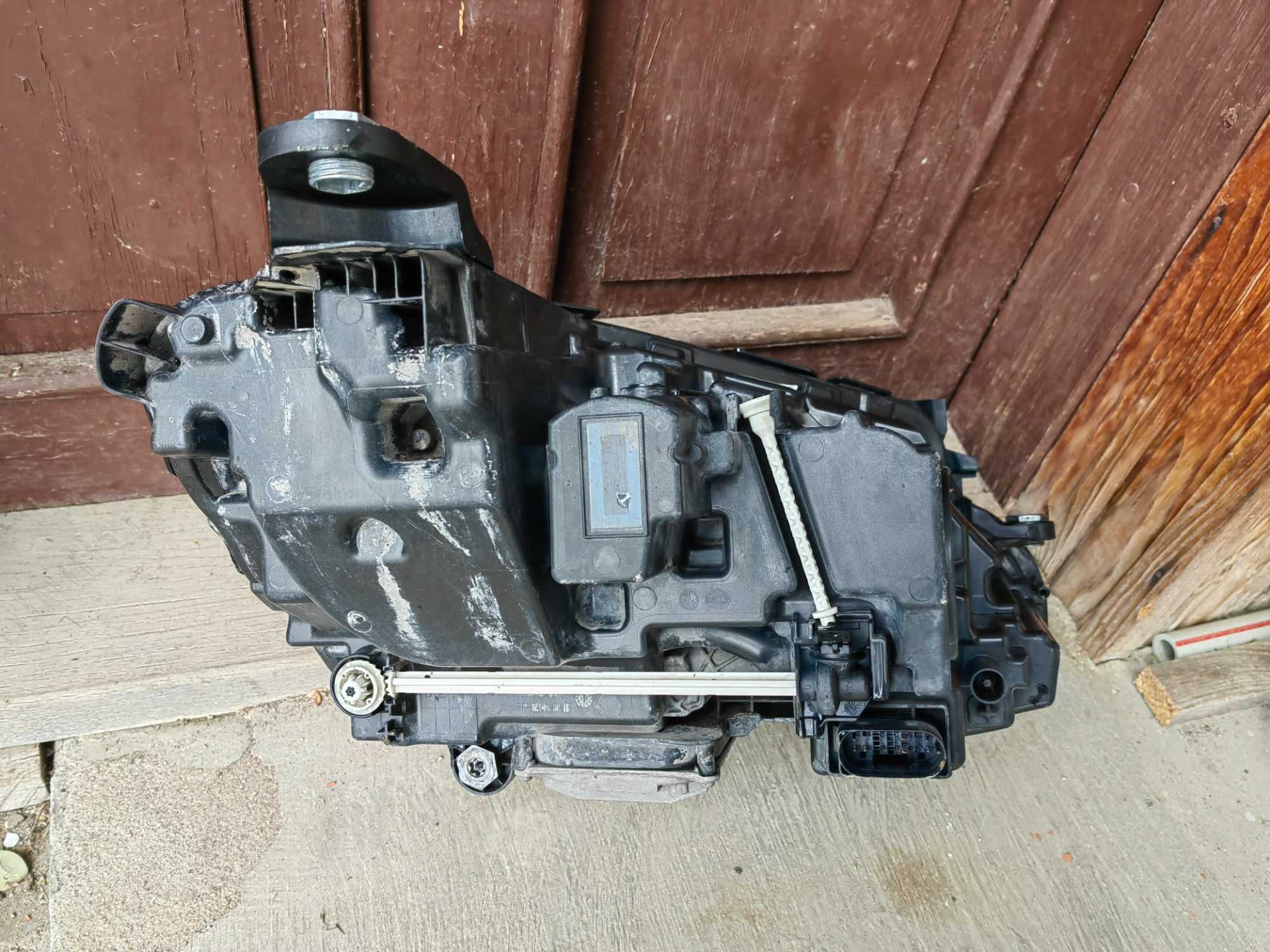 Фарове за Mercedes W213 LED Мерцедес W213 Е класа