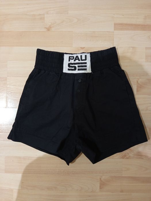 Къси панталонки паус (pause jeans)