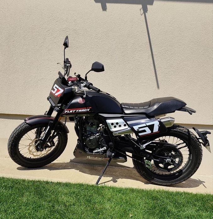 Mondial Flat Track 125 CC A1 ABS an 2021 ( motorizarea Aprilia RS4)