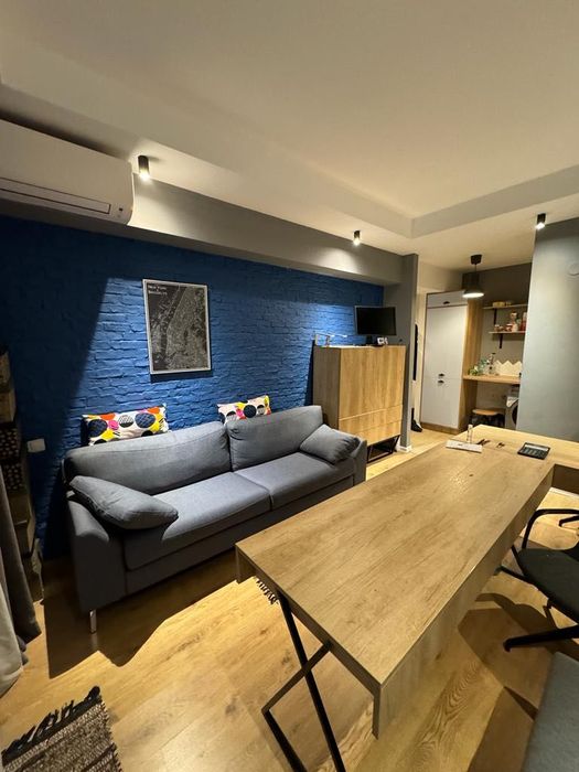 Inchiriere birou -2 camere -  Cosmopolis - 2 locuri de parcare incluse