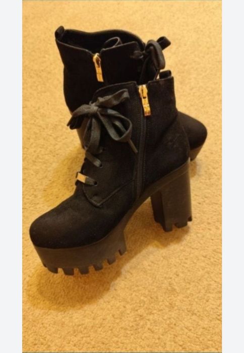 Женские зимние ботиночки с мехом размер 37-38