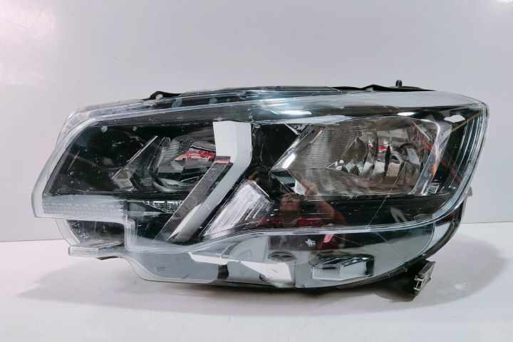 Far  Stanga cu defect 9816826980 / 90146193 Peugeot Partner a 2-a ge