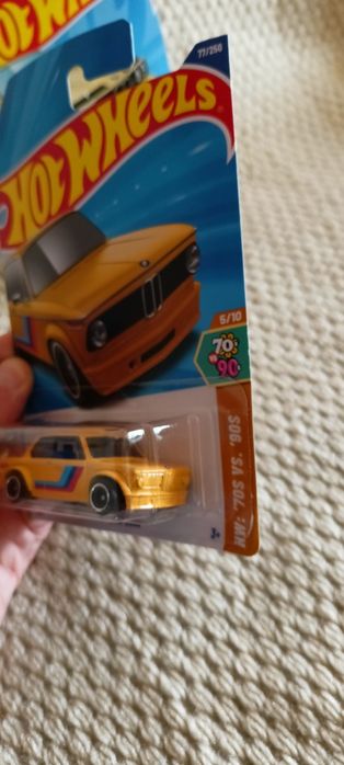 Hot wheels - BMW 2002 , BMW M3