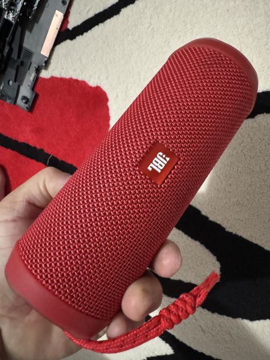 Boxa jbl flip 4 ca noua