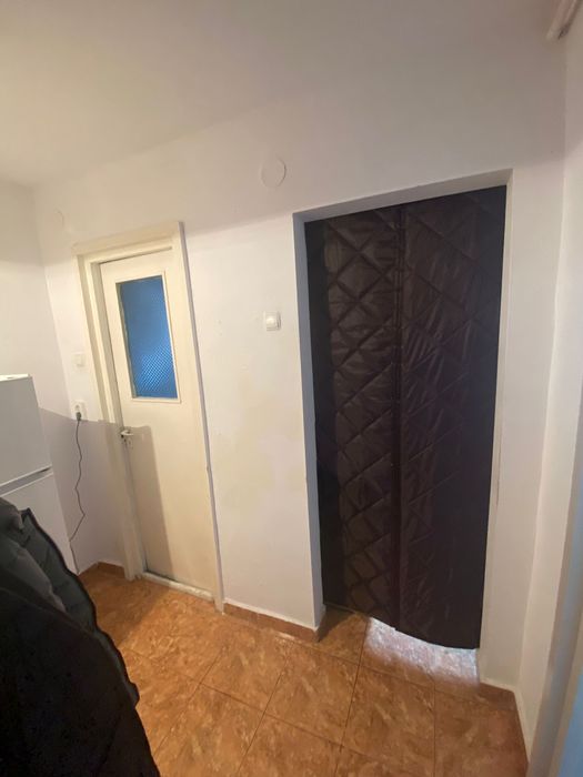 Garsoniera de vanzare