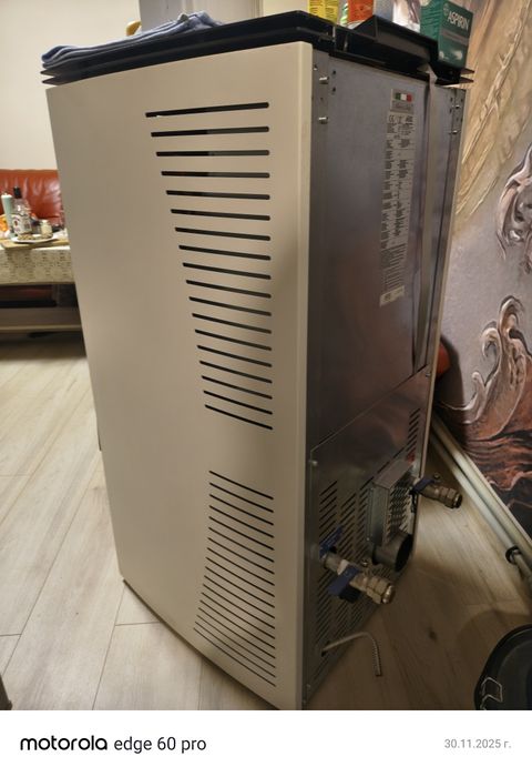 ARTEL пелетна камина с водна риза модел- L17