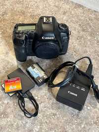 Цифровой фотоаппарат CANON 5D mark 2