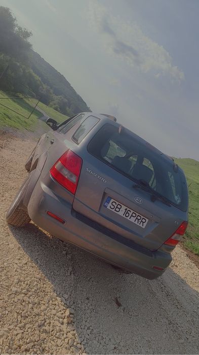Vand sau schimb kia sorento an 2005 in stare perfecta de functionare
