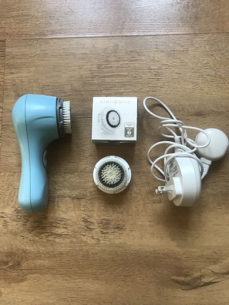 Продаю Clarisonic Mia 2, в отличном состоянии, из США