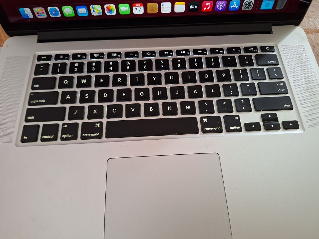Apple macbook PRO 15,4

APPLE MACBOOK PRO 15-INCH