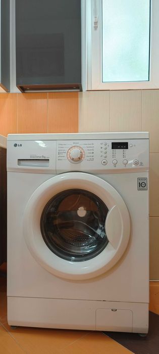 Masina spalat automata LG 5 kg/ 13 programe spalare, slim