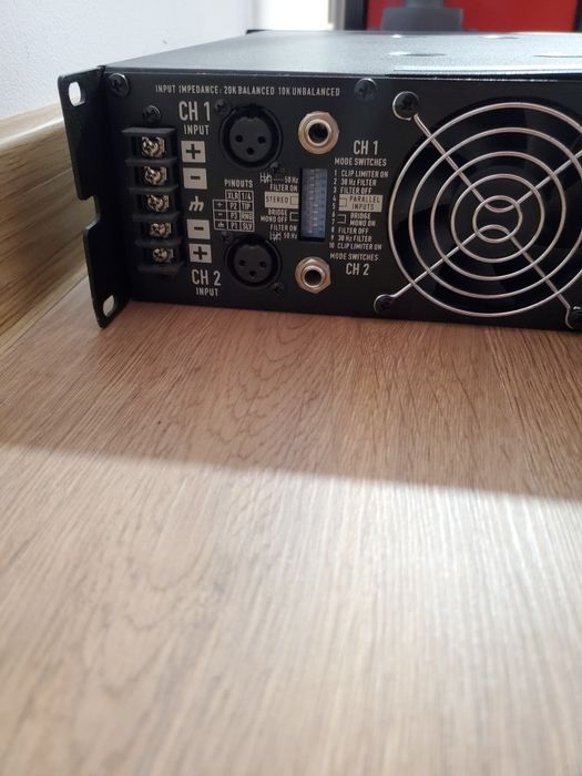 Amplificator qsc