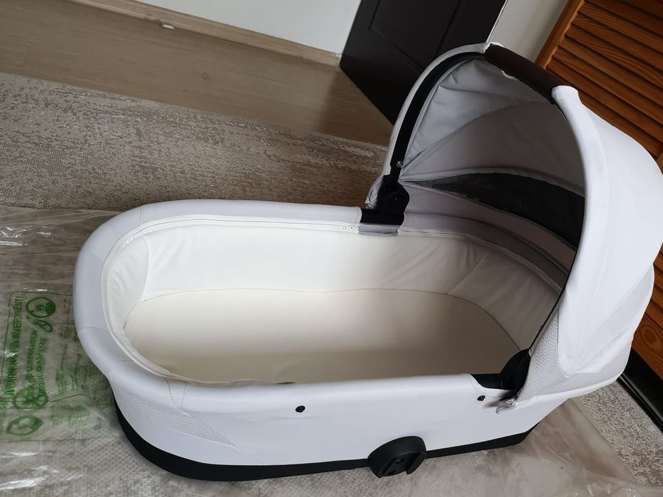 Landou Cybex Melio culoarea fog grey - light grey