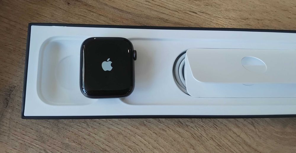 Apple Watch SE 6 Nike Edition в ГАРАНЦИЯ