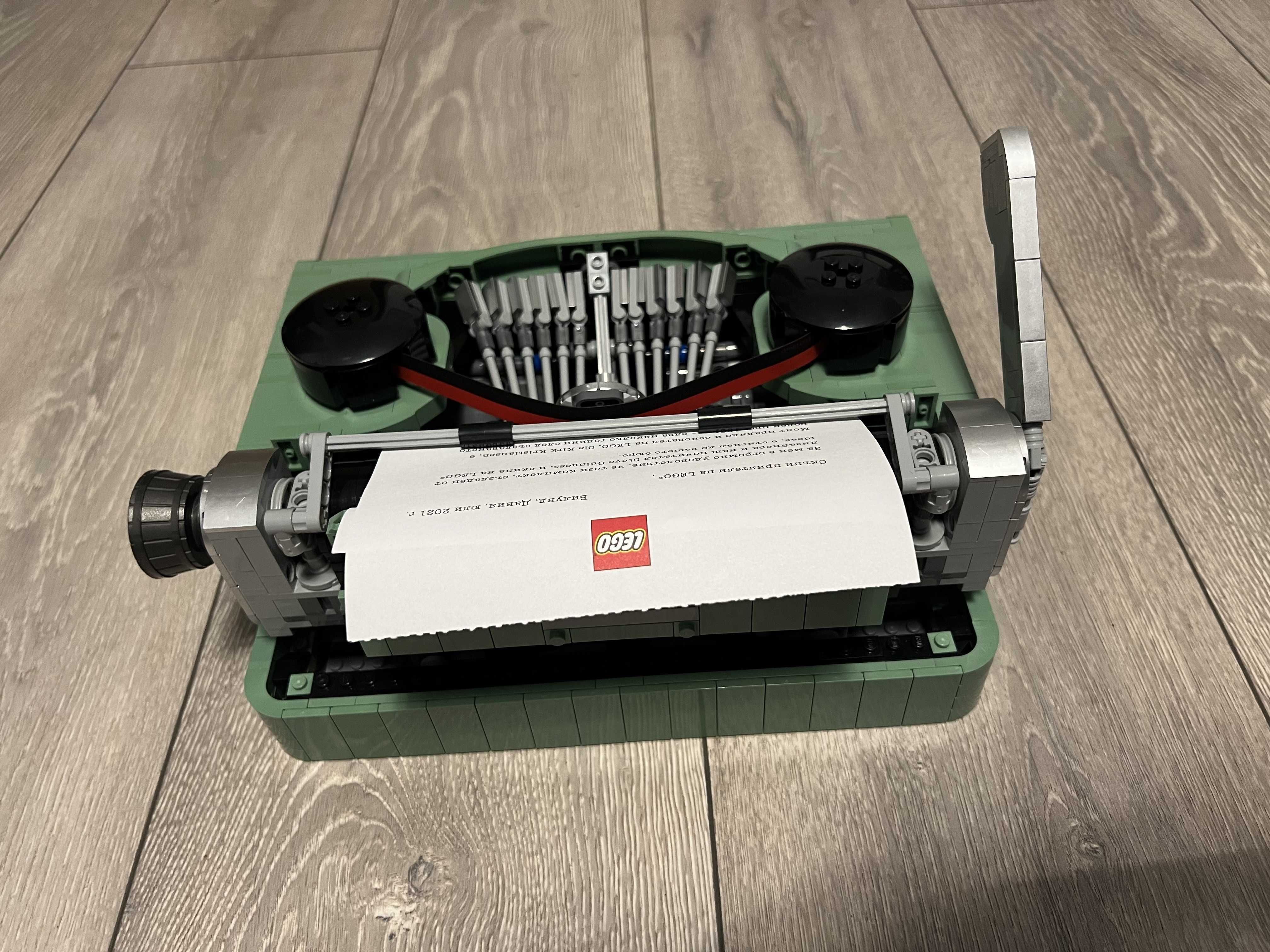 Продавам LEGO 21327 Ideas Typewriter