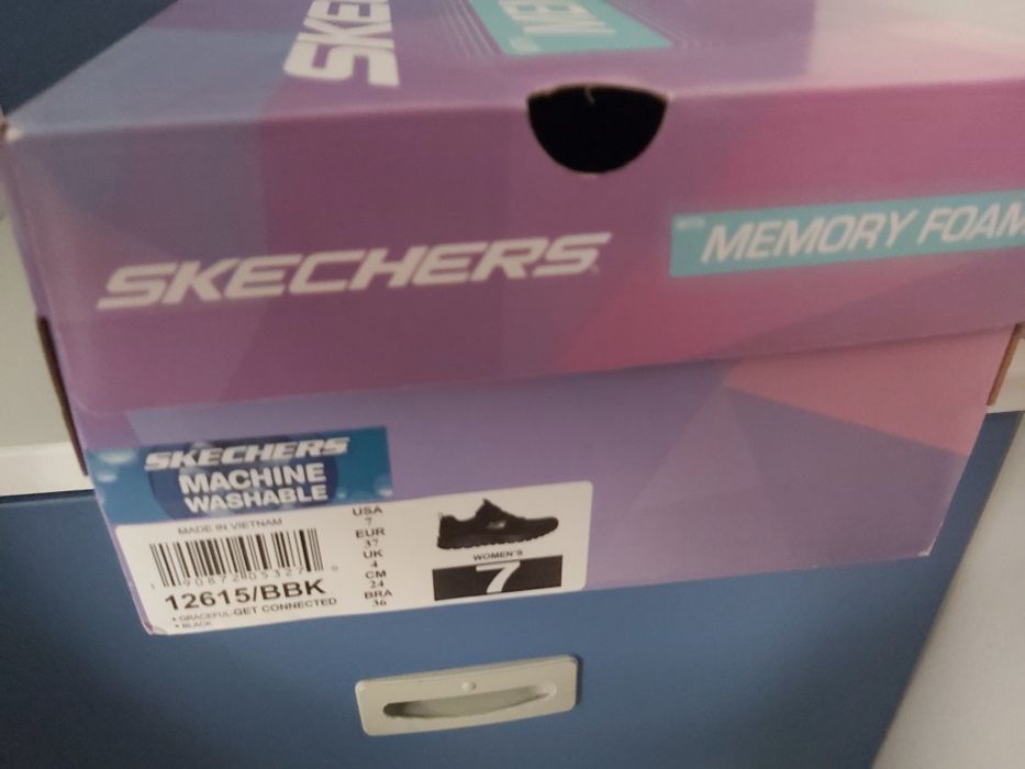 Adidași skechers
