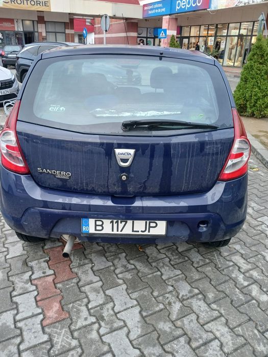 Vând Dacia Sandero