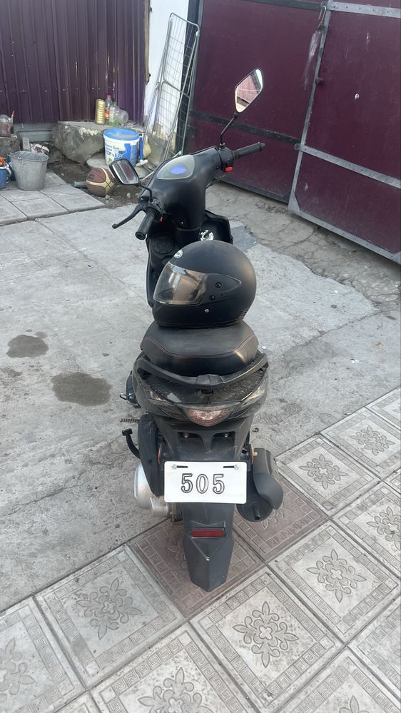 Скутер мопед 125куб