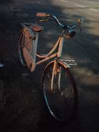 Bicicleta în stare foarte buna de funcționare și cărucior pt. Bebe.