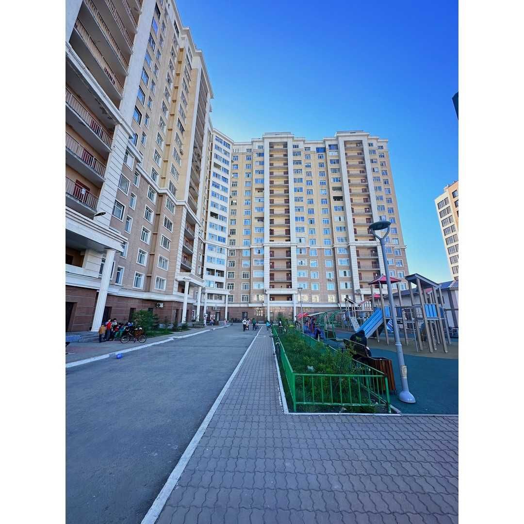 2-комнатная квартира, 44 м², 14/17 этаж, Айтматова 36/8