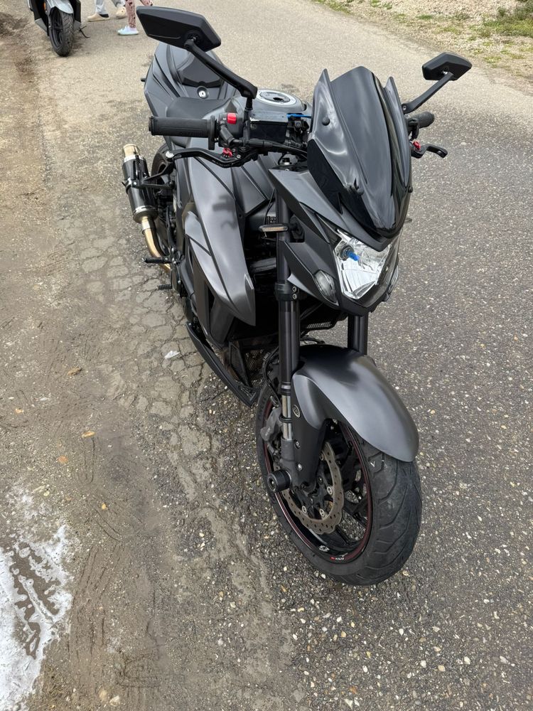 Suzuki GSX-S750 750CC *SCHIMB AUTO*